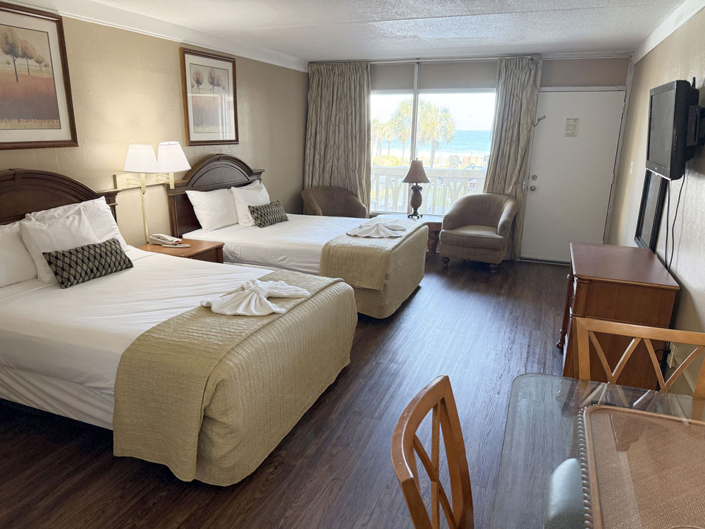 accommodation Smoking Ocean View Efficiency with 2 Queen Beds