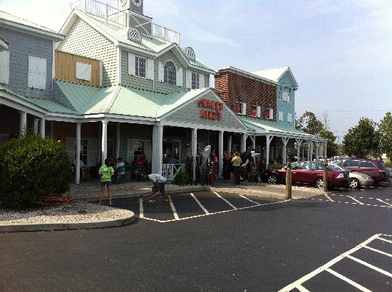 Things To Do Crabby Mike’s Seafood Buffet